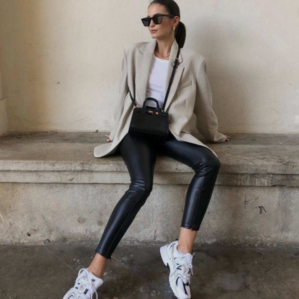 Zara Made in Turkey High Rise Ankle Zippers Black Faux Leather Slim Jeans wmns S - Picture 1 of 17